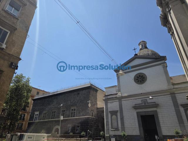 Capannone in affitto a Municipalità 2, Campania