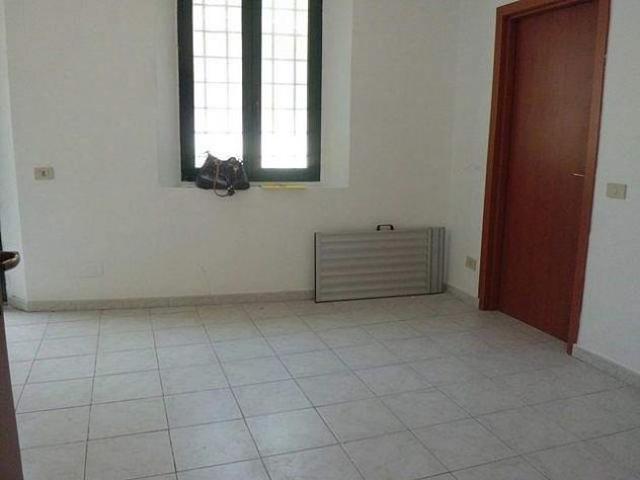 Capannone in affitto a Marciana, Cascina