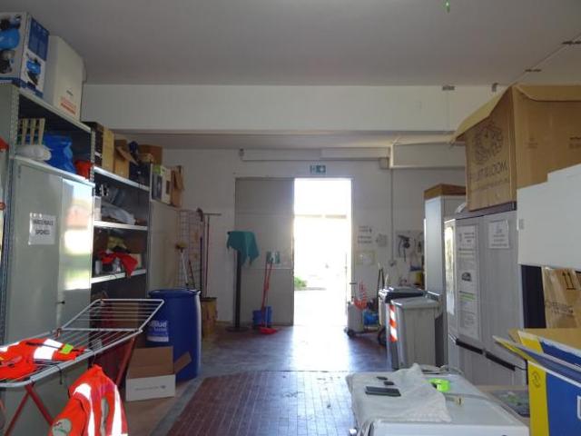Capannone in affitto a Marche, Ancona