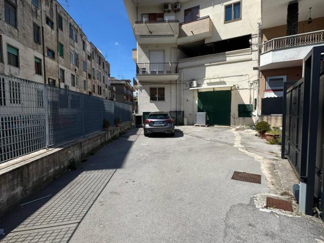 Capannone in affitto a Pagani, Campania