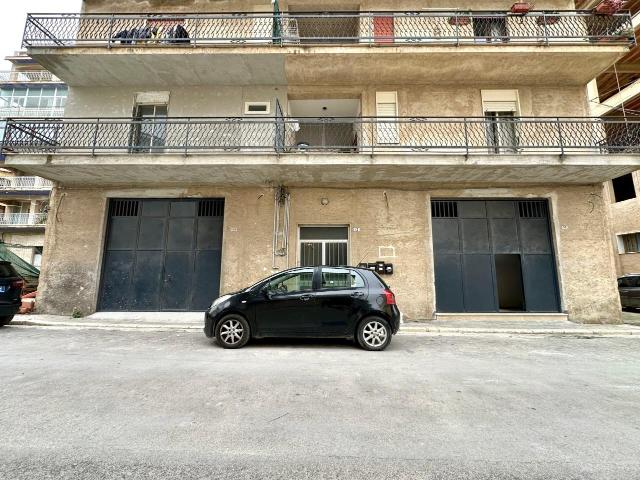 Capannone in affitto a Partinico, Palermo