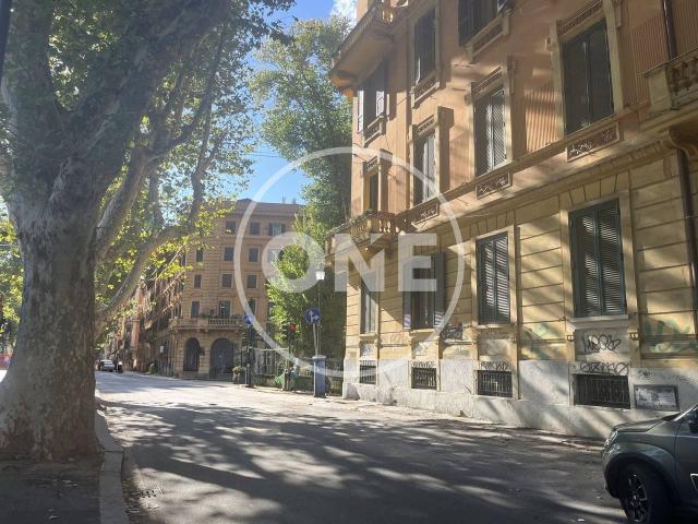 Capannone in affitto a Città giudiziaria, Roma