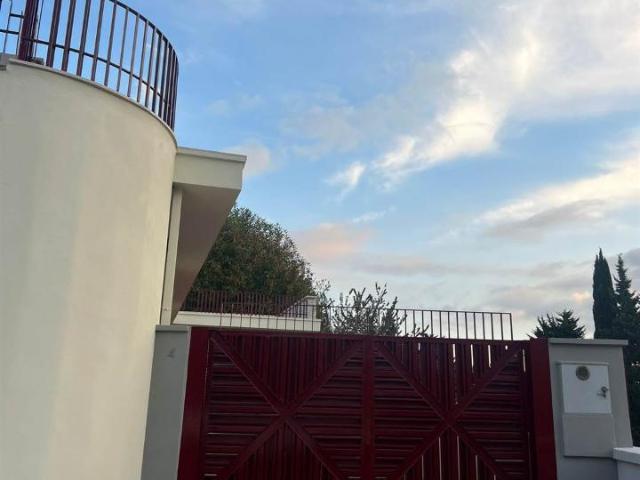 Capannone in affitto a Casa Roma, Salerno