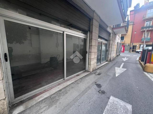 Capannone in affitto a San Lorenzo Della Costa, Liguria