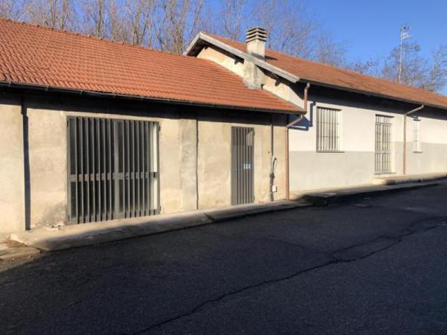 Capannone in affitto a Oneda, Sesto Calende