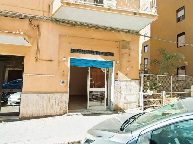 Capannone in vendita a Sottogas, Agrigento