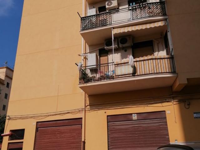 Capannone in vendita a Sottogas, Agrigento