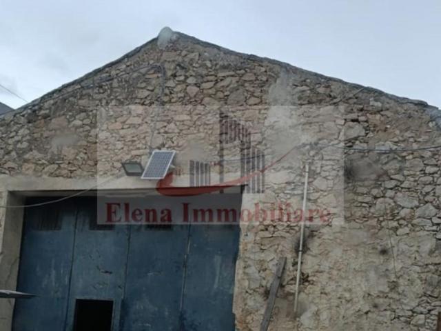 Capannone in vendita a Alcamo, Sicilia