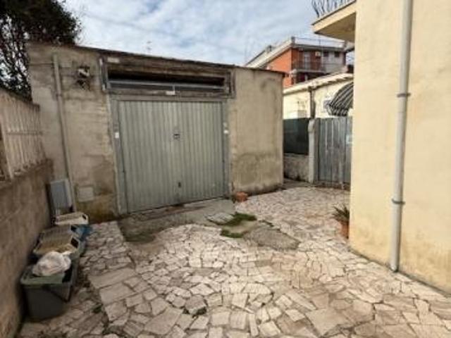 Capannone in vendita a Roma Capitale, Lazio