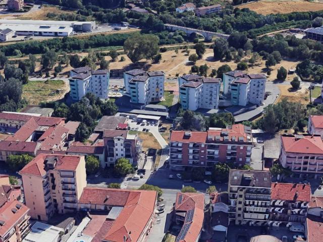Capannone in vendita a Borgo Torretta, Piemonte
