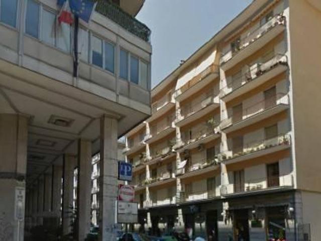 Capannone in vendita a Avellino, Campania