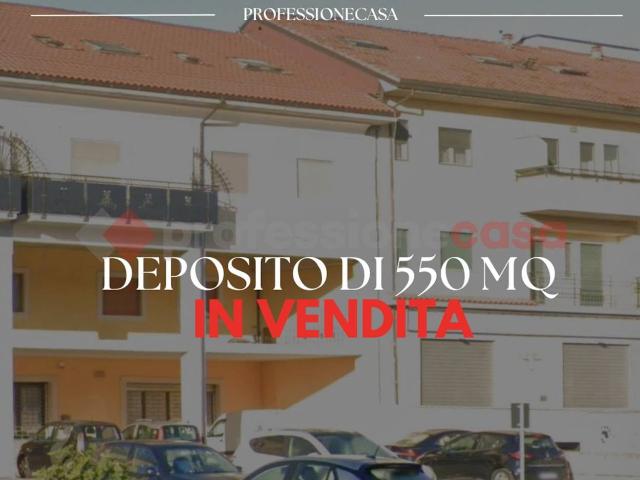 Capannone in vendita a Avezzano, Abruzzo