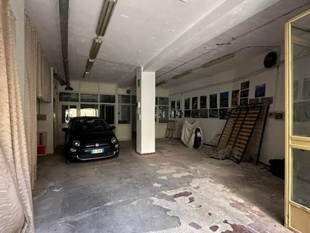 Capannone in vendita a Avola, Sicilia