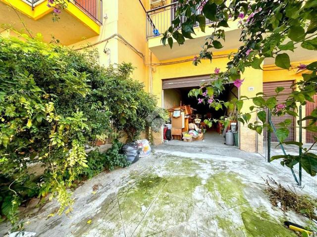 Capannone in vendita a Bagheria, Sicilia