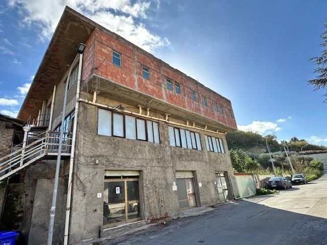 Capannone in vendita a Oreto, Barcellona Pozzo Di Gotto