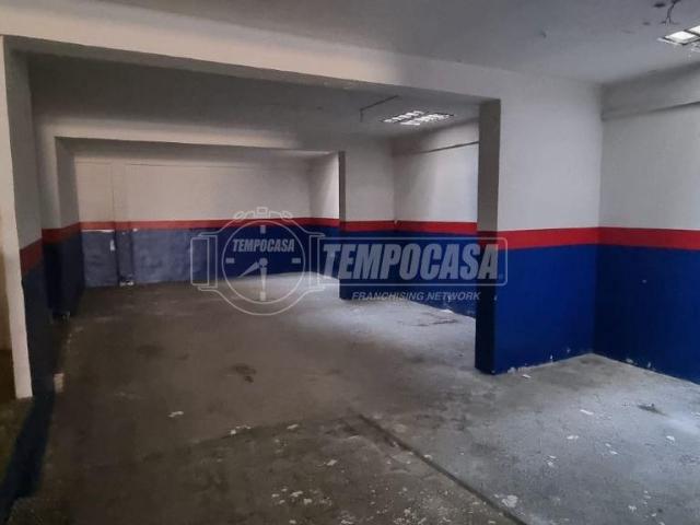 Capannone in vendita a Libertà, Bari