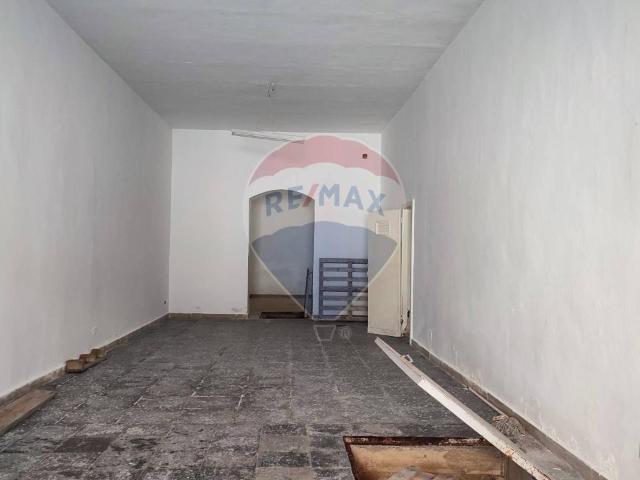 Capannone in vendita a Municipio 2, Puglia