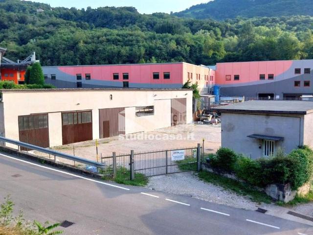 Capannone in vendita a Comunità della Vallagarina, Brentonico