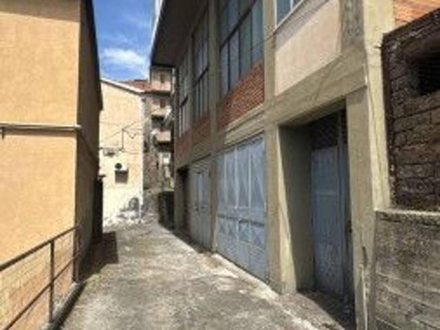 Capannone in vendita a Bronte, Sicilia