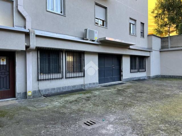 Capannone in vendita a Santi Apostoli, Busto Arsizio
