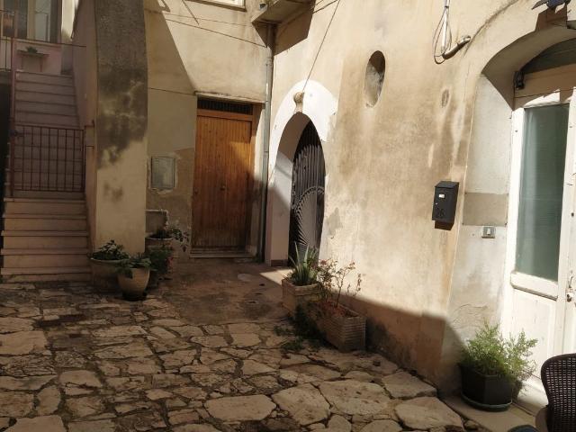 Capannone in vendita a Centro Storico, Campobasso