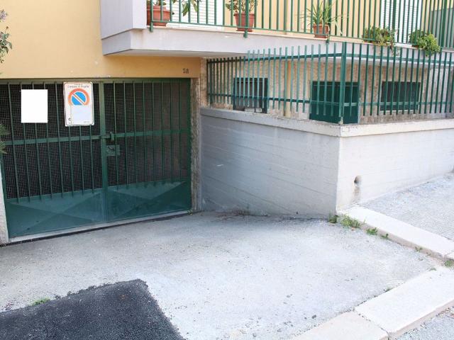 Capannone in vendita a Puglia, Barletta-andria-trani