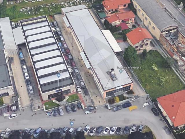 Capannone in vendita a Cuoricino, Cardano al Campo