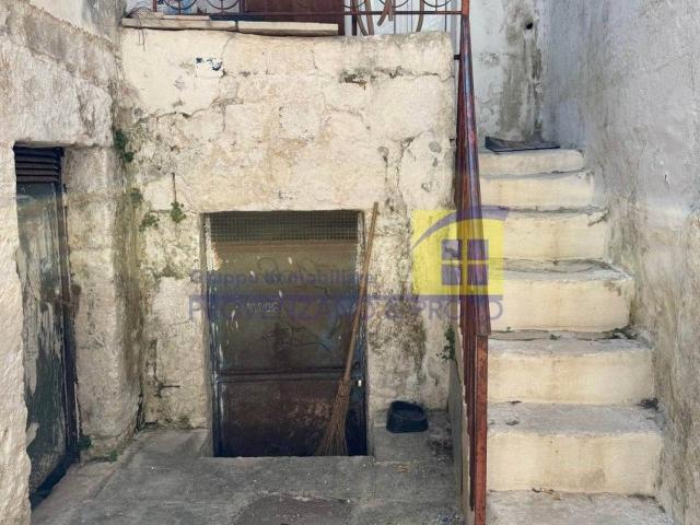 Capannone in vendita a Carovigno, Brindisi