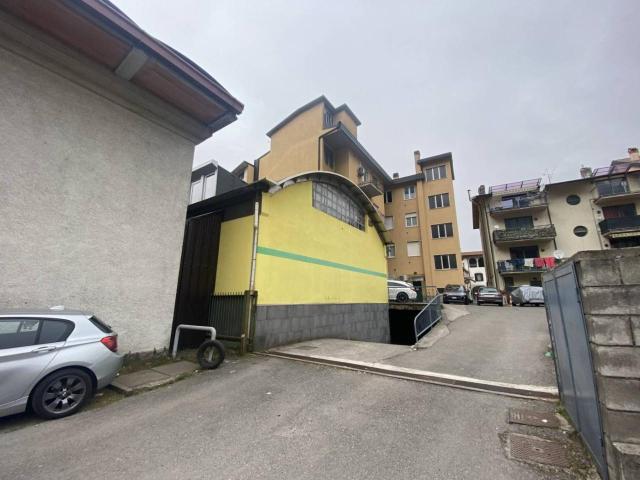 Capannone in vendita a Colognola, Casazza