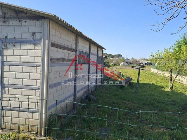 Capannone in vendita a Garzella, Cascina