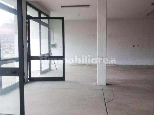 Capannone in vendita a Tresinaro - Secchia, Re