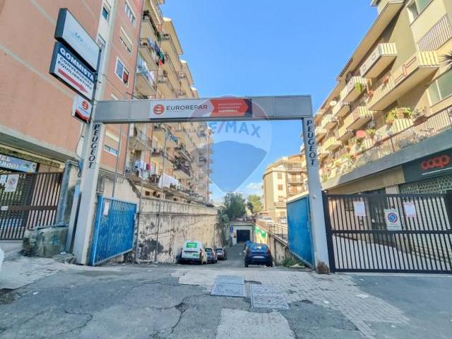 Capannone in vendita a Monte Po-Nesima-San Leone-Rapisardi, Catania