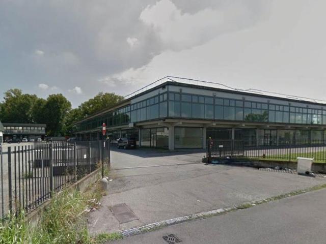 Capannone in vendita a Ronco, Cernusco Sul Naviglio