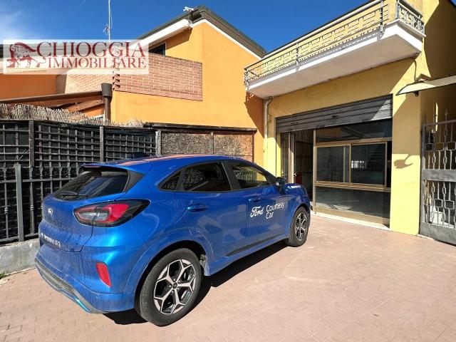 Capannone in vendita a Chioggia, Venezia