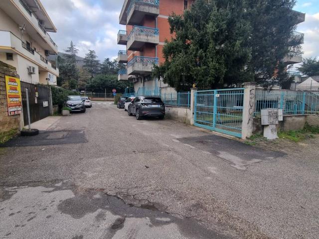 Capannone in vendita a Roma Capitale, Lazio