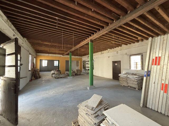 Capannone in vendita a Conselve, Veneto