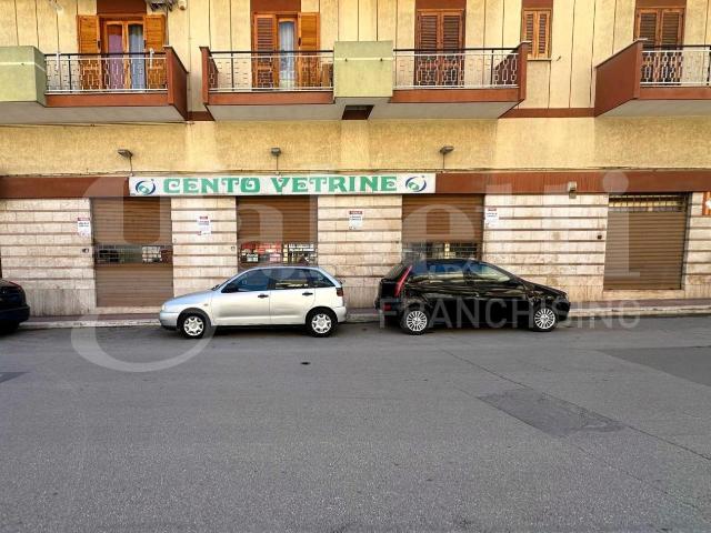 Capannone in vendita a Puglia, Bari
