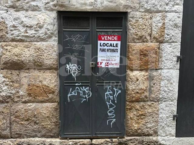 Capannone in vendita a Puglia, Bari