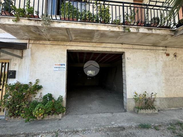 Capannone in vendita a Corigliano-Rossano, Calabria