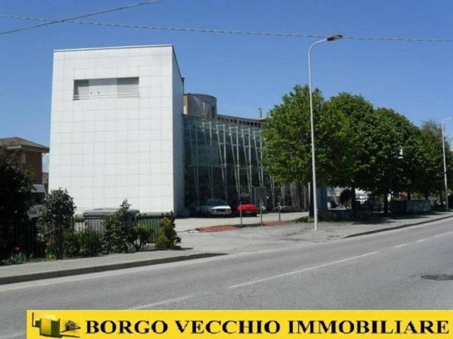 Capannone in vendita a Tetto Bovis, Piemonte