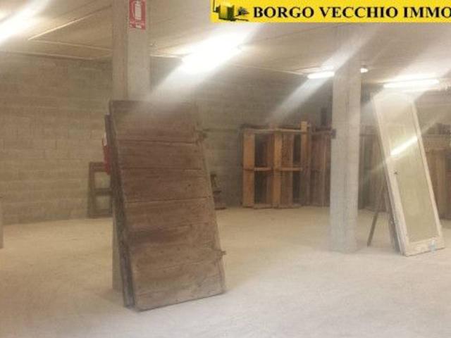 Capannone in vendita a Tetto Bovis, Piemonte