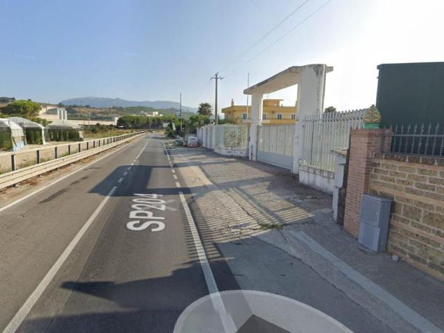 Capannone in vendita a Eboli, Campania