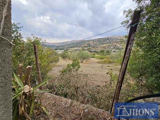 Capannone in vendita a Enna, Sicilia
