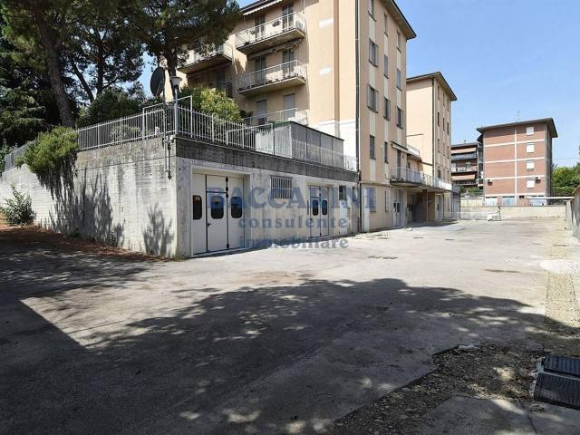 Capannone in vendita a Unione della Romagna Faentina, Faenza