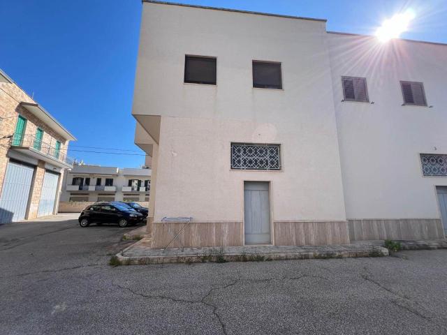 Capannone in vendita a Puglia, Brindisi
