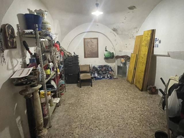 Capannone in vendita a Castellone, Formia