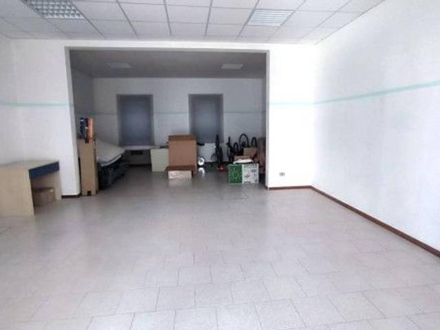Capannone in vendita a Bambins, Gemona del Friuli / Glemone