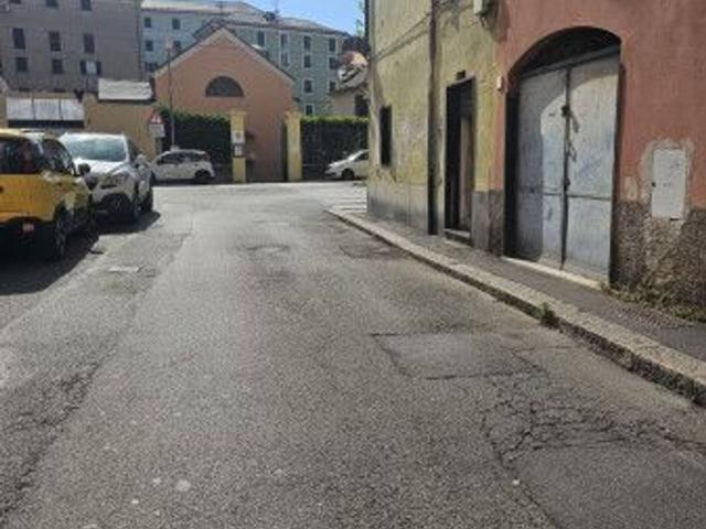 Capannone in vendita a Medio Ponente, Serra Riccò