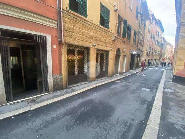 Capannone in vendita a Medio Ponente, Serra Riccò