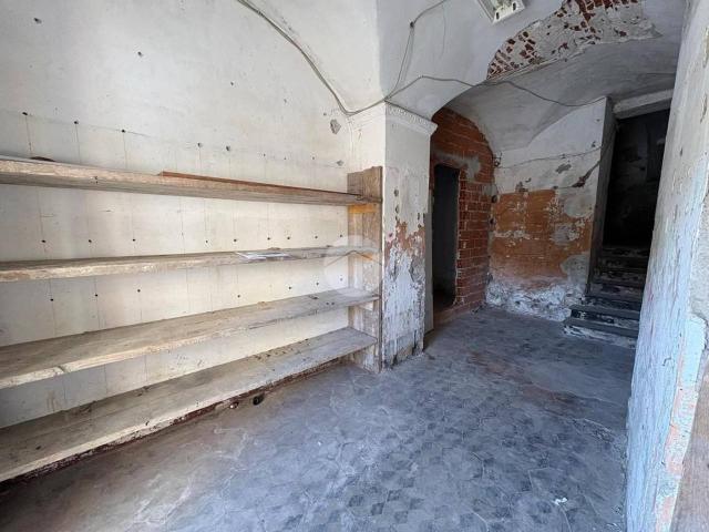Capannone in vendita a Ponente, Serra Riccò